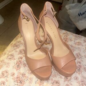 Gianni Bini tan beige heels, never used.
